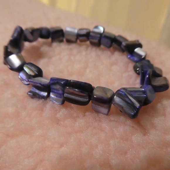 Natural Gemstone Quartz Healing Stretch Bracelet - Picture 5 of 7